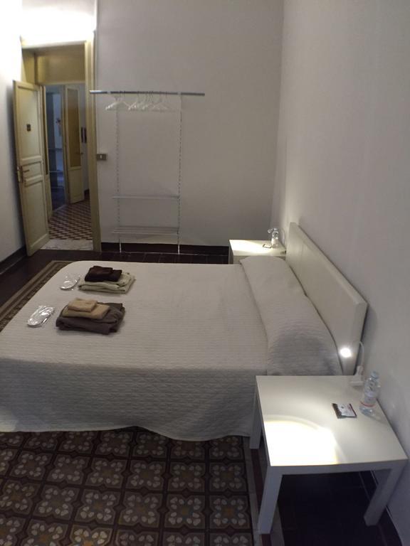 Deco Guest House Палермо Экстерьер фото