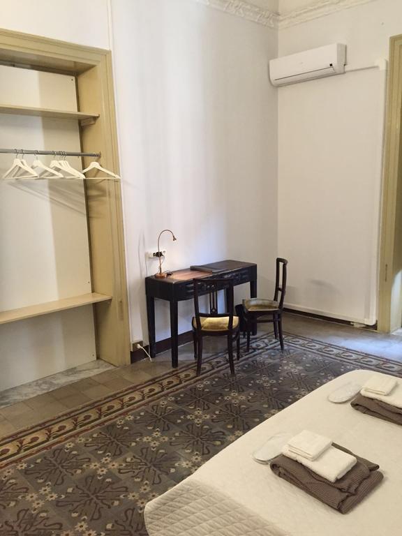 Deco Guest House Палермо Экстерьер фото